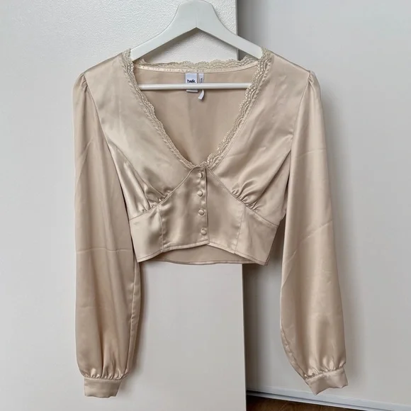 twik Cream Satin Lace-Trim Cropped Blouse-xs - Picture 1 of 12